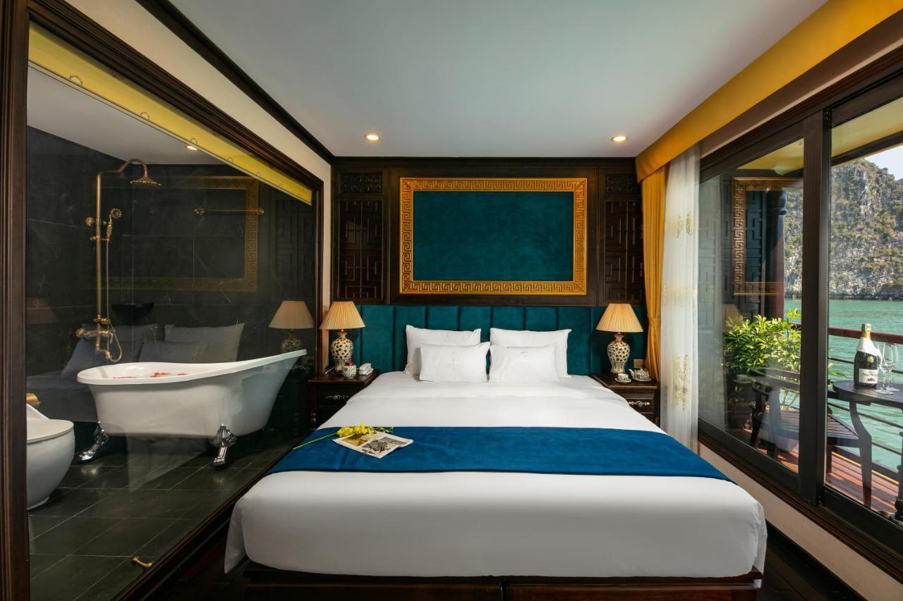 Nostalgia Halong Cruise Hotell Ha Long Eksteriør bilde