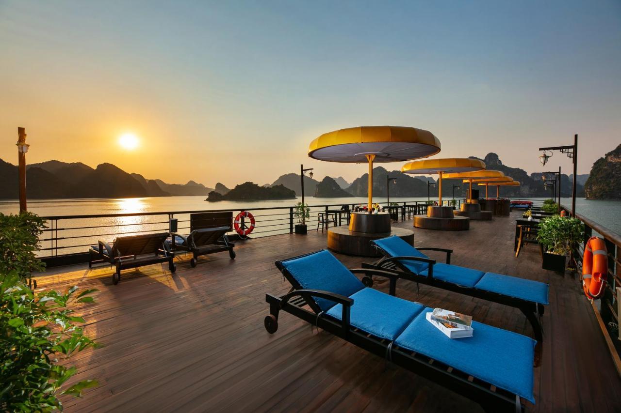 Nostalgia Halong Cruise Hotell Ha Long Eksteriør bilde