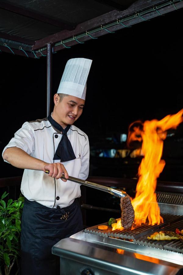 Nostalgia Halong Cruise Hotell Ha Long Eksteriør bilde